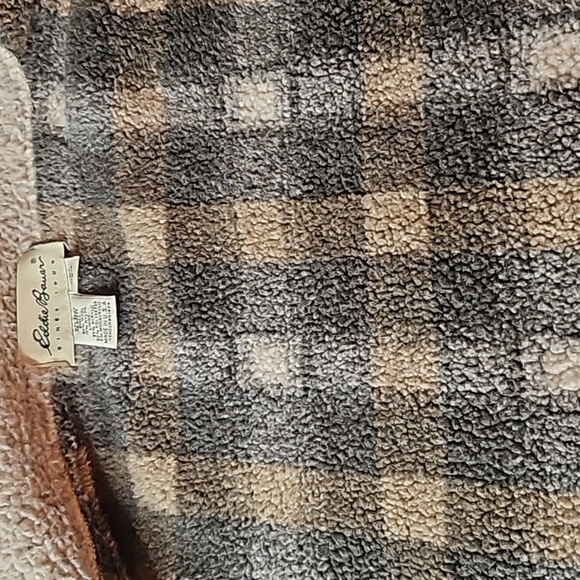 Eddie Bauer Man's Sweater EUC - Picture 4 of 7